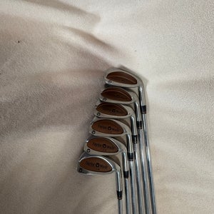 TaylorMade Burner rh Iron Set Regular Flex 6 Pieces Steel Shaft