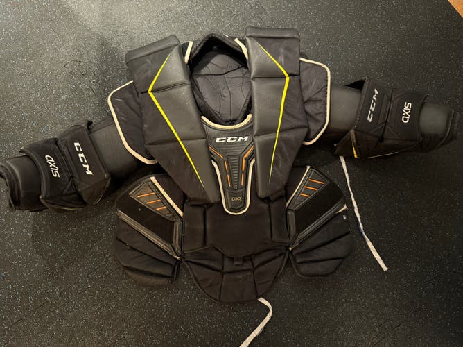 Large  2020 CCM Axis pro Goalie Chest Protector Pro Stock (Used)