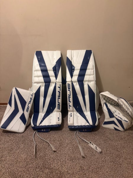 33" 2024 True Catalyst 9X3 Goalie Leg Pads Pro Stock (Used)