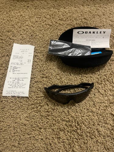 One Size Fits All Oakley Radar EV Sunglasses (New)