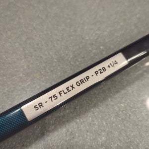 Senior CCM Vizion Right Handed Hockey Stick P28+1/4 75 Flex (New)