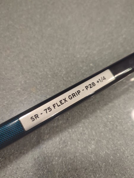 Senior CCM Vizion Right Handed Hockey Stick P28+1/4 75 Flex (New)