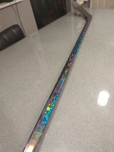 Senior Bauer Twitch Left Hand Hockey Stick P28 87 Flex (New)