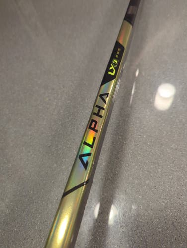 Warrior Alpha LX3 Pro Left Hand Hockey Stick W28 70 Flex (New)