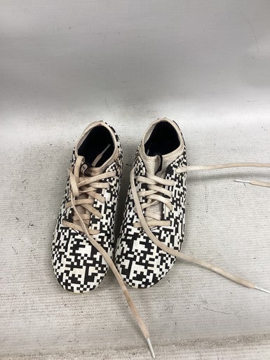 Used Under Armour Soccer Cleats White And Black Junior 03 11851-S000040784