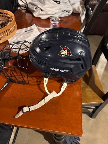 Medium Bauer Re-Akt 150 Helmet (Used)