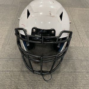Used Schutt VENGEANCE A11 YOUTH FB Helmet White LG 11614-S000226206