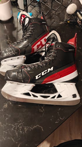 2022 CCM JetSpeed FT4 Hockey Skates Regular Width 11 (Used)