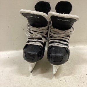Used Bauer 140 SUPREME Intermediate Hockey Skate Intermediate 4.0 11725-S000494974