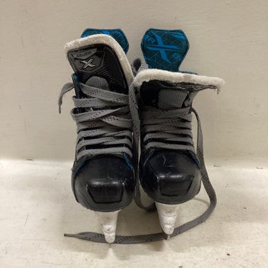 Used Bauer X Junior Hockey Skate Junior 02 11725-S000494976