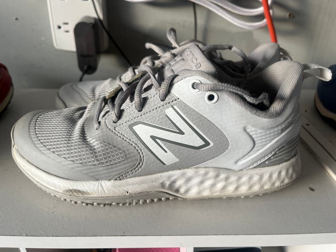 Gray Women's Size M 6.5 (W 7.5) Adult New Balance MX99 Shoes (Used)