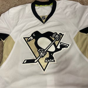 Kasperi Kapanen Penguins Authentic Size 56 Jersey (Used)