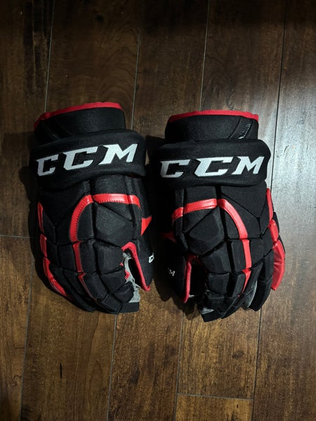 CCM HG12XP Gloves 15"
