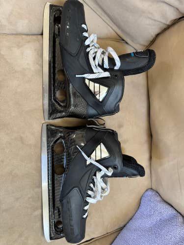 2024 True SVH Pro Two-Piece Goalie Skates – Senior 10 | Regular Width (READ DESCRIPTION)