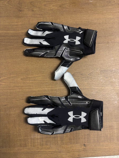 Under Armour Football Gloves