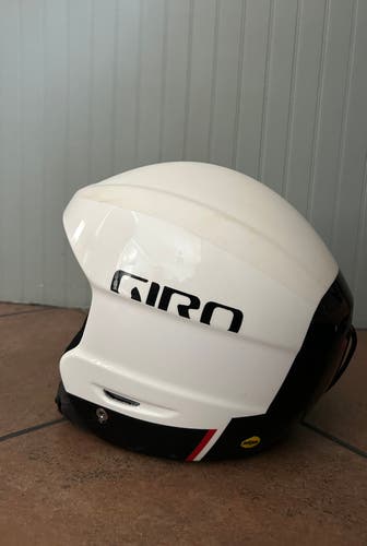 Medium Giro Strive MIPS Helmet FIS legal