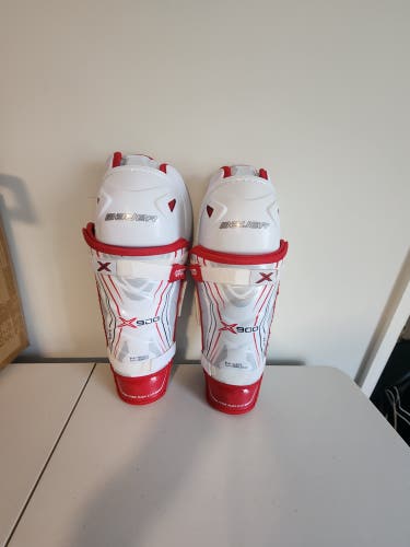 Senior Bauer Vapor X900 14" Shin Pads (New)
