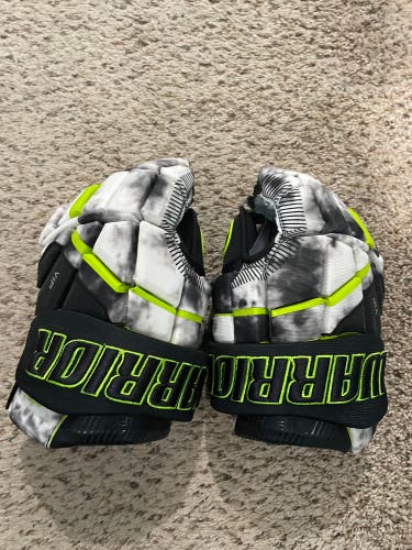 Warrior Covert QR6 Pro Gloves 14" (Used)