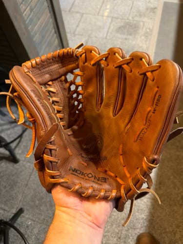 Infield RH Nokona W-1150 Baseball Glove 11.5" (Used)