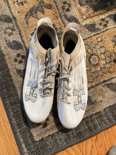 Men's Size M 10.0 (W 11.0) Under Armour Low Top (Used)