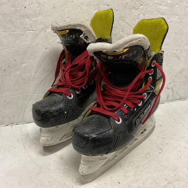 Used Bauer SUPREME 3S Intermediate Hockey Skate Intermediate 3.5 11855-S000195311