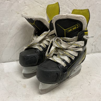 Used CCM SUPER TACKS 9380 Youth Hockey Skate Youth 10.5 11855-S000195308