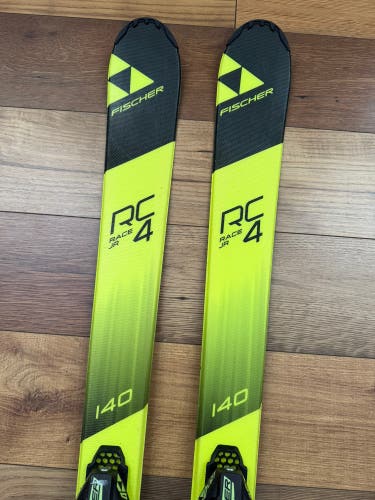 Fischer RC4 Race Jr 140 cm Racing Skis With Bindings (Used)