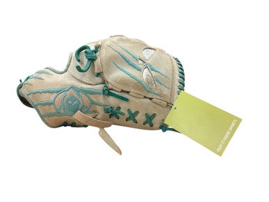 Used SHADOW PITCHERS GLOVE BB/SB Glove RH Throw White 11 1/2" 11846-S000097466