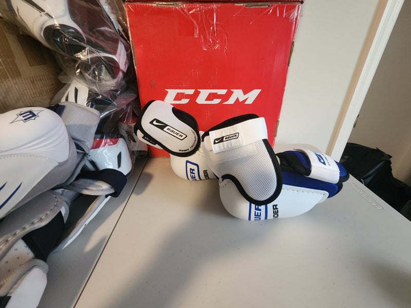 Senior Medium  Nike Bauer Elbow Pads Pro Stock (New)