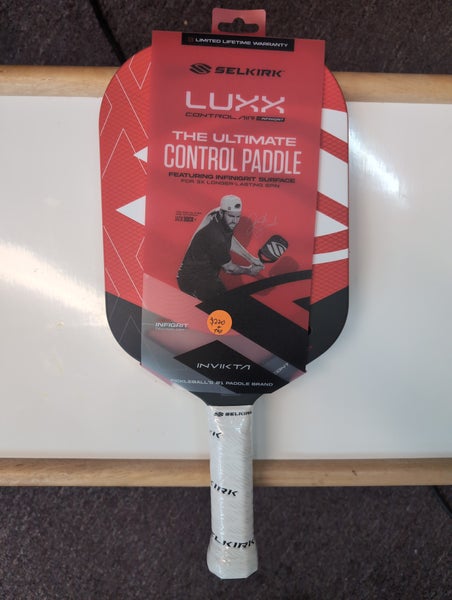 Selkirk Luxx Invikta v2.0 Red Paddle (New)