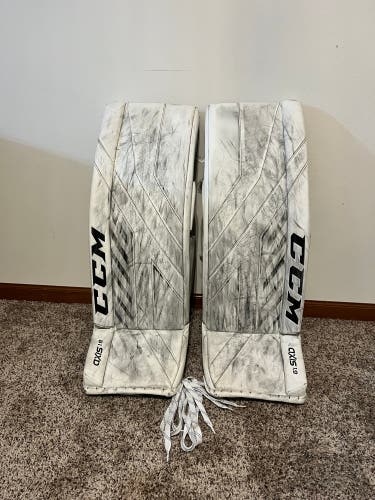 34" CCM Axis 1.9 Goalie Leg Pads (Used)