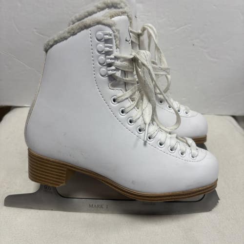 Girls Int Size 5 Jackson Ultima Soft Skate 380 Figure Ice Skates