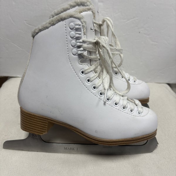Girls Int Size 5 Jackson Ultima Soft Skate 380 Figure Ice Skates