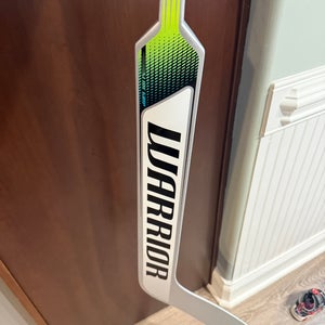 Senior Warrior Ritual M2E Regular Goalie Stick 25" Paddle W33 TWT (New)