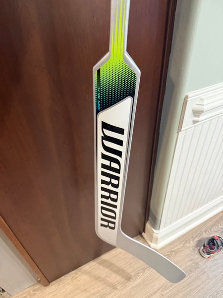 Senior Warrior Ritual M2E Regular Goalie Stick 25" Paddle W33 TWT (New)