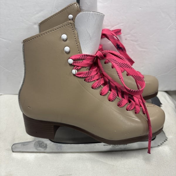 Womens Size 5 B Riedell Figure Ice Skates.