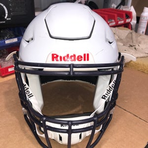 USED RIDDELL FLEX ADULT HELMET - MEDIUM - METALLIC WHIITE