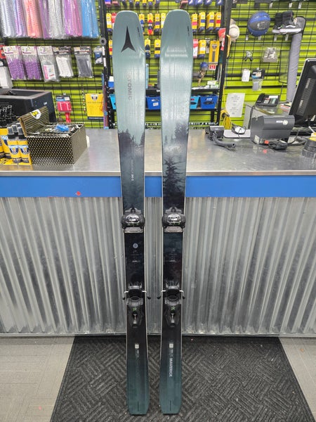 Unisex 2024 Atomic 169 cm All Mountain Maverick 86 C Skis With Bindings Max Din 11 (Used)
