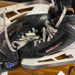 2025 Bauer Vapor Flylite Hockey Skates Size 5.5 (Used)