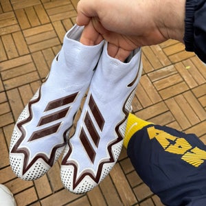 Men’s Adidas Predator Freak .3 Laceless FG Cleats White Maroon Size 11 Used