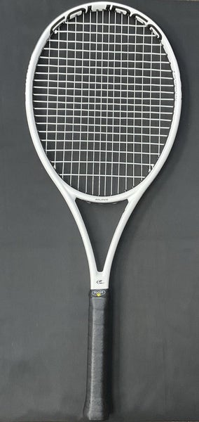 Solinco Whiteout 305XTD 16x19 Grip Size 2