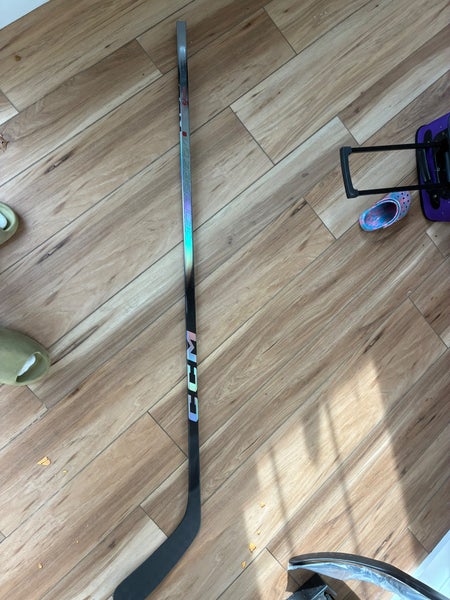 Intermediate CCM Right Handed Hockey Stick P29 65 Flex (New)