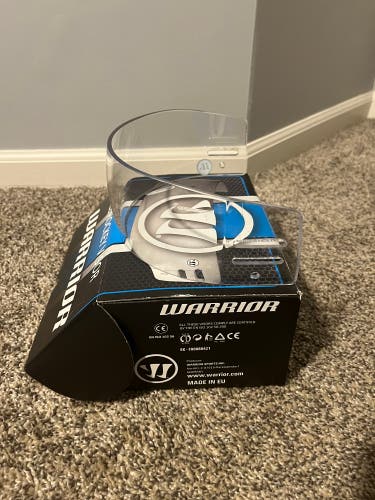 Warrior MFE104 Pro Straight Visor (Used)