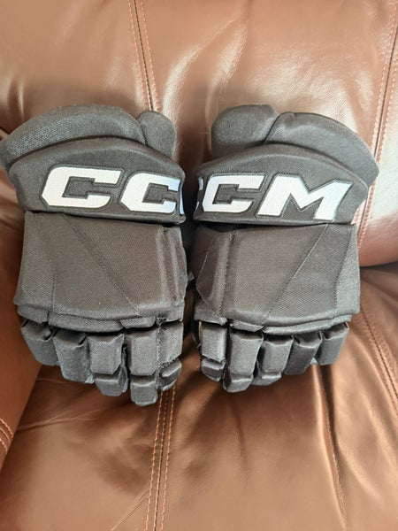 Like New NHL Pro Stock CCM HGTKXFPP Hockey Gloves-14”