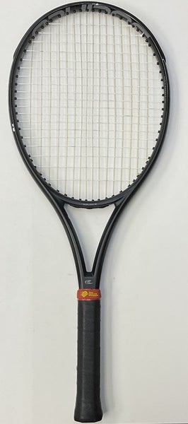 Solinco Blackout 300 16x19 Grip Size 4