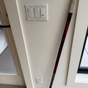 Junior CCM JetSpeed FT7 Pro Right Handed Hockey Stick P28 30 Flex (Used)