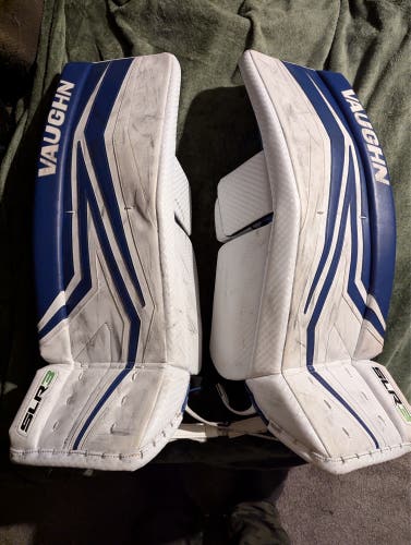 30" Vaughn SLR3 Pro Goalie Leg Pads (Used)
