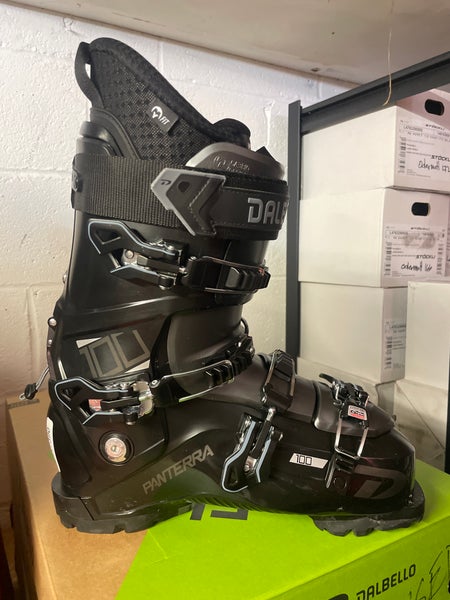 Mondo 28 & 28.5 Men's Dalbello Panterra Ski Boots Medium Flex (Used)