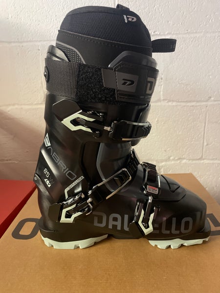Mondo 23 & 23.5 Women's Dalbello Cabrio LV 85 W Ski Boots Soft Flex (New)