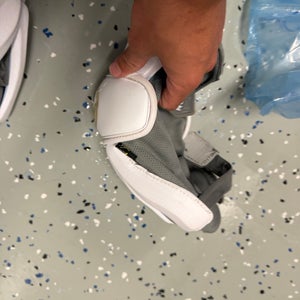 Medium Adult Maverik Rome Arm Pads (Used)